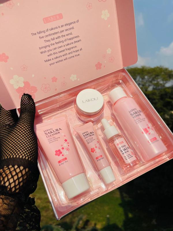 Laikou Sakura Set